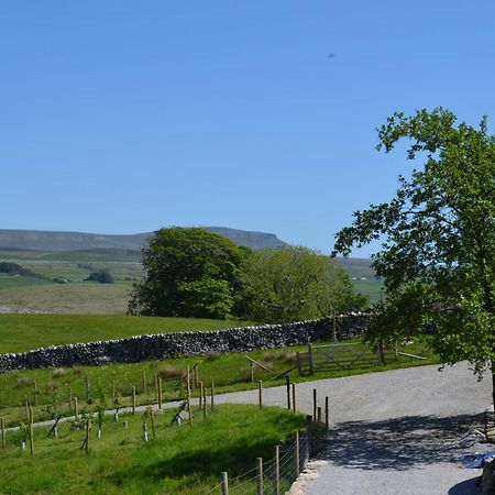 The Warren Lodge Cabin At Ashes Farm, Near Settle Exterior photo