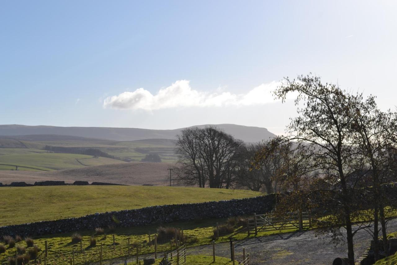 The Warren Lodge Cabin At Ashes Farm, Near Settle Exterior photo